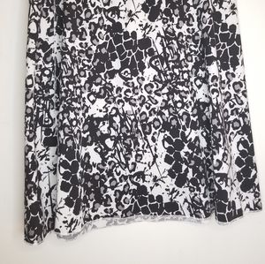 Tranquility black and white comfortable skirt size S